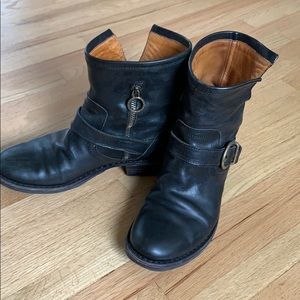 Fiorentini + Baker black ankle booties